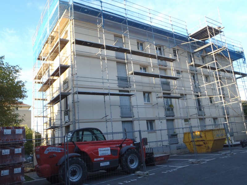 Rénovation d'une toiture d'immeuble pour SNI à Aix En Provence